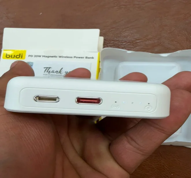 BUDI MagSafe Magnetic Wireless Power Bank 10000mAh - Image 4